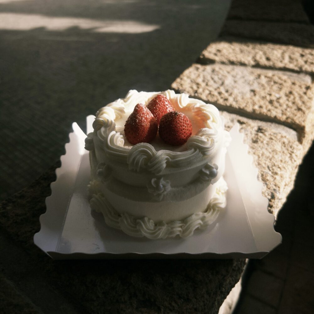 【需自取】復古草莓鮮奶油蛋糕（2吋、4吋、6吋）
